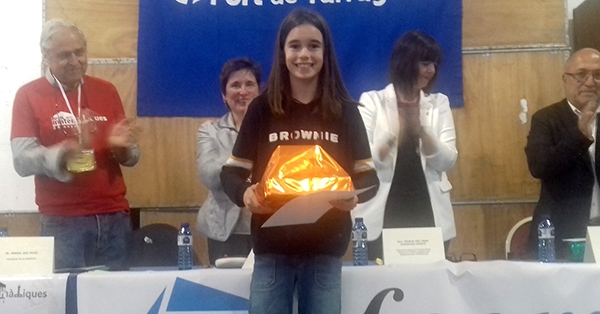 Andrea S., alumna de 6è de Primària, guanyadora del 2n Premi del concurs Fem Matemàtiques