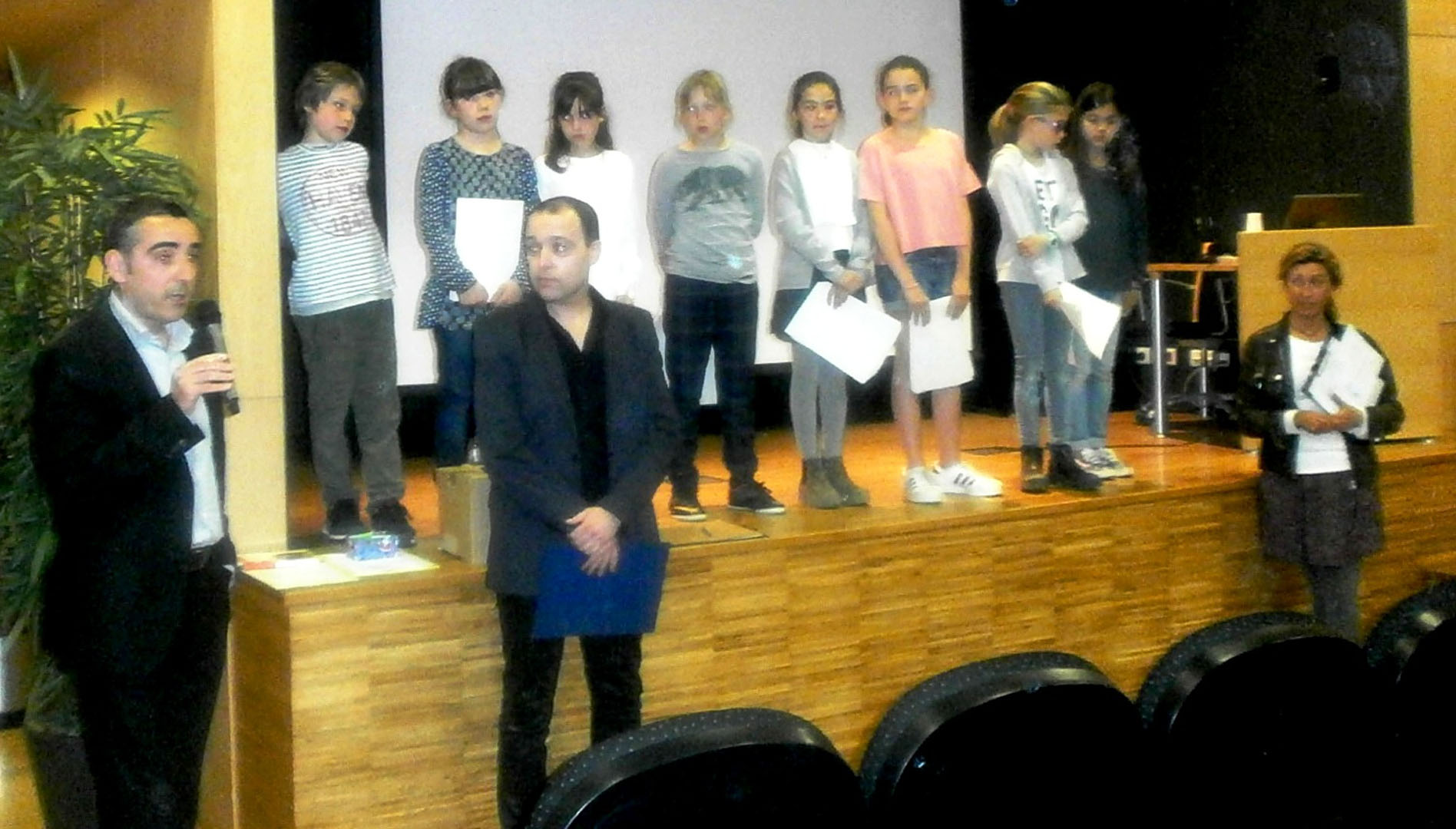 Click to enlarge image finalistes_4t.JPG