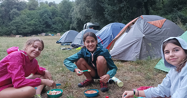 Campaments de natura i aventura