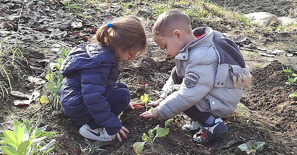 Anem a conèixer l&#039;hort del pagès Tonet