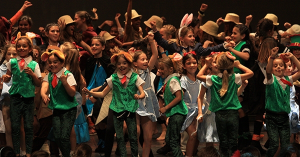 Misteri a la Biblioteca, gran èxit al Xè Festival de Dansa de l’Escola