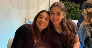 Dues alumnes de 2n de Batxillerat reben el Premi Extraordinari de Batxillerat 2024-2025