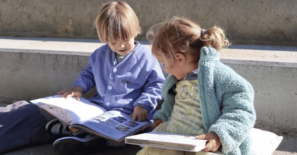 Omplim l’Escola de llibres i activitats culturals per Sant Jordi