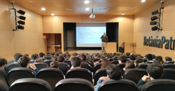 Xerrada sobre Uganda a 3r ESO