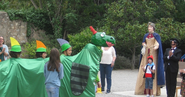 La bèstia BRILLANT visita Infantil