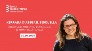 La psicòloga Abigail Sisquella ofereix una xerrada sobre el paper de les famílies en les relacions entre infants